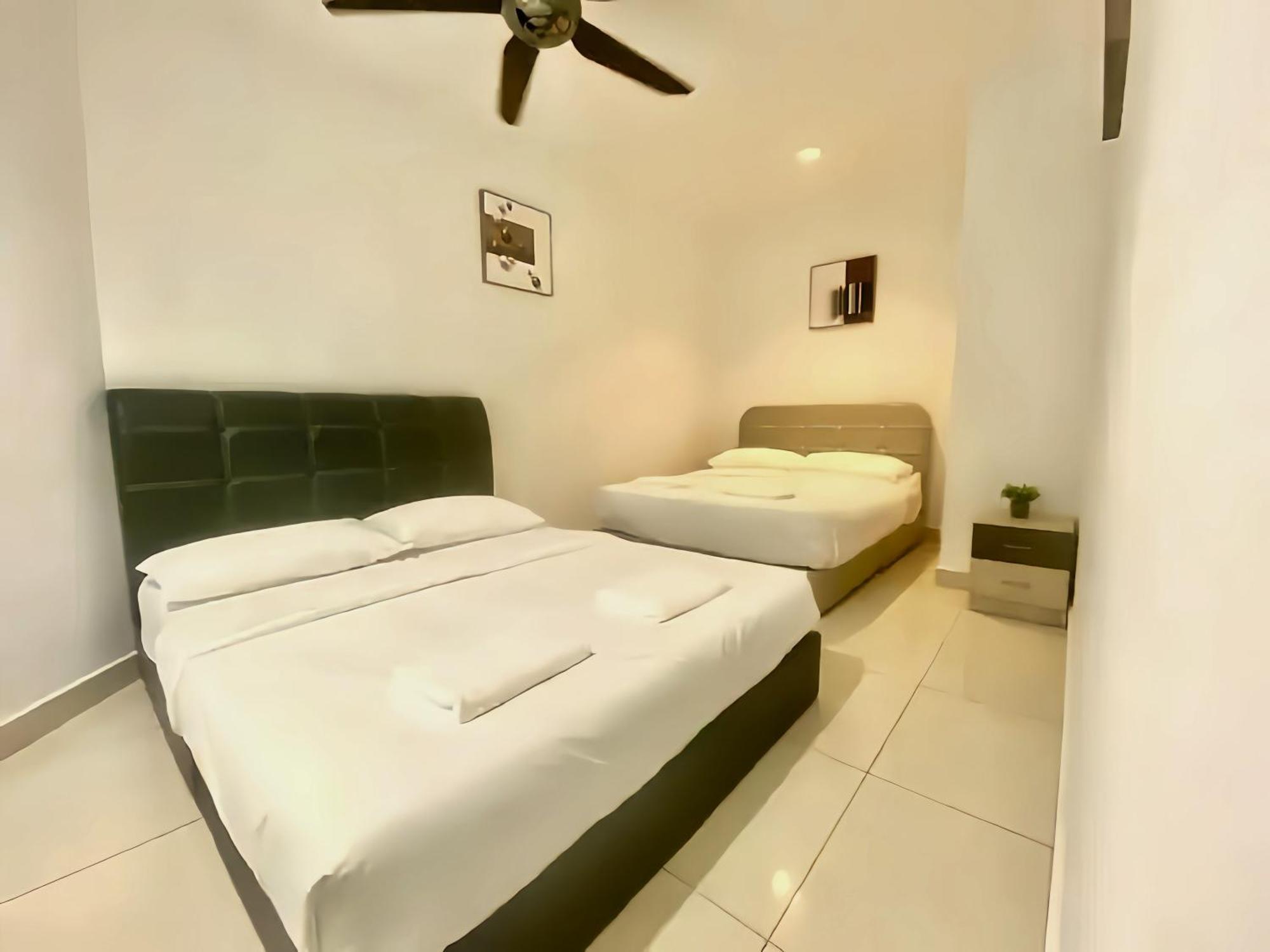 Mansion One * George Town
